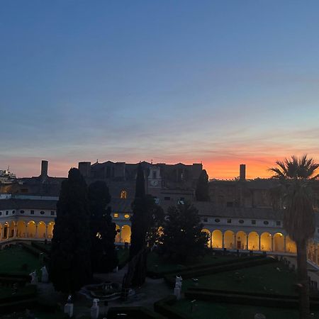 Camera X2 Con Splendida Vista Sulle Terme Di Diocleziano E Sul Chiostro Di Michelangelo Roma Exterior foto